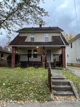 Building Photo - 400 Noble Ave