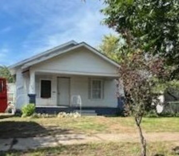 520 W Lincoln Ave, Blackwell, OK 74631 House Rental in Blackwell, OK
