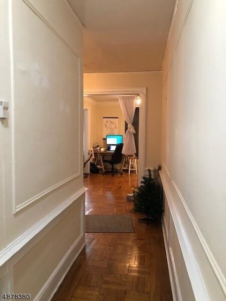 Building Photo - 16 Seymour St