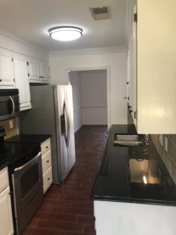 Building Photo - 461 San Roman Dr