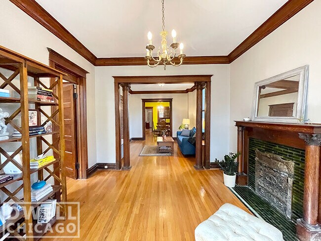 Foto del edificio - 2456 N Francisco Ave