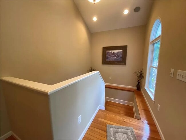 Building Photo - 633 State Rd S-37-577