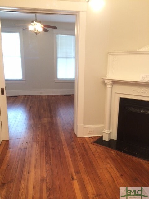 Foto del edificio - 211 W 35th St