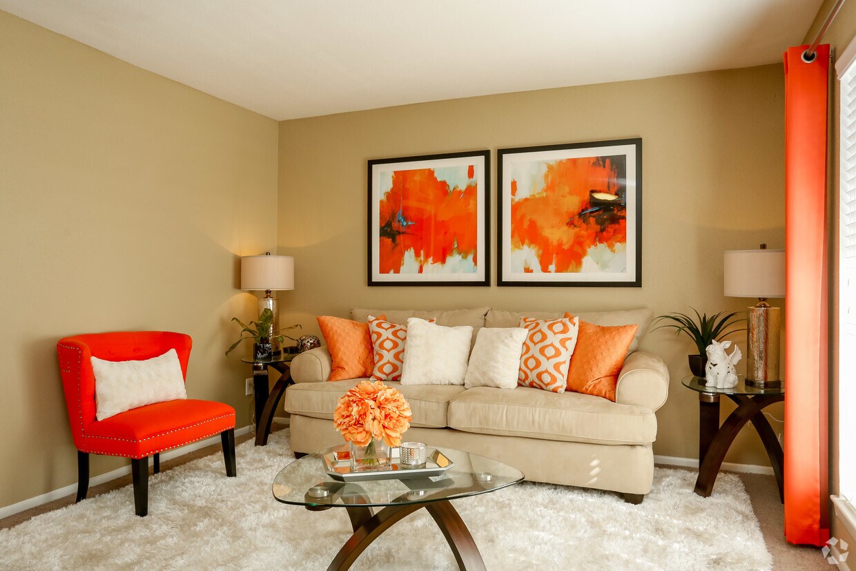 Falls of Alta Vista Apartments Pasadena, TX