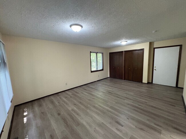 Foto del edificio - 1103 S Paula Ave