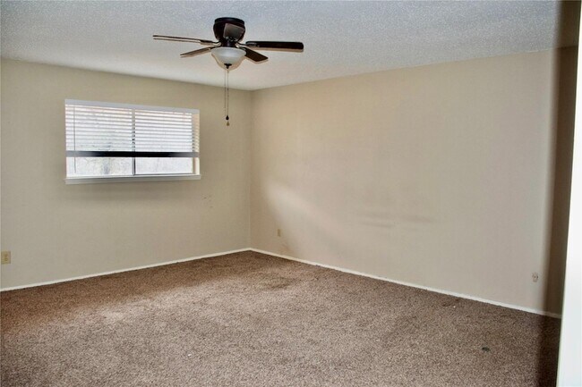 Building Photo - 4501 Elm Branch Dr