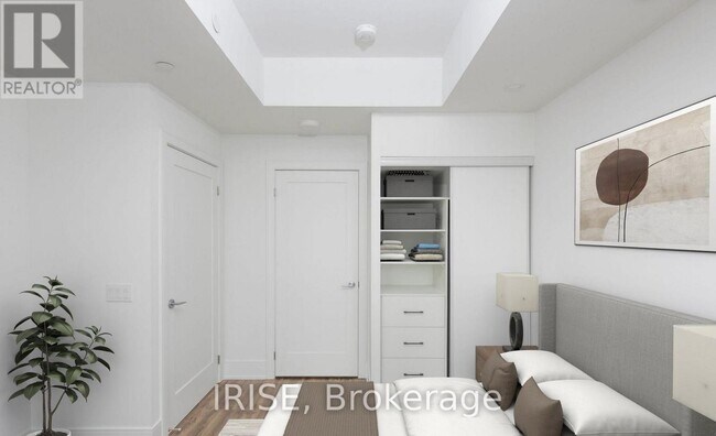 Photo du bâtiment - 1 Hillsdale Ave W