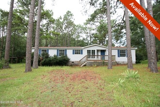 Building Photo - 20 Deer Ridge Dr W