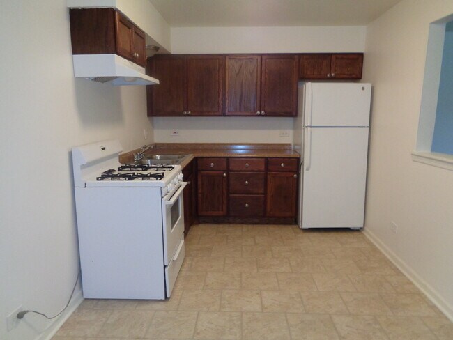 Building Photo - 8640 S 82nd Ct