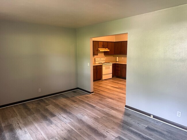 Foto del edificio - 2389 Hollands Grove Rd