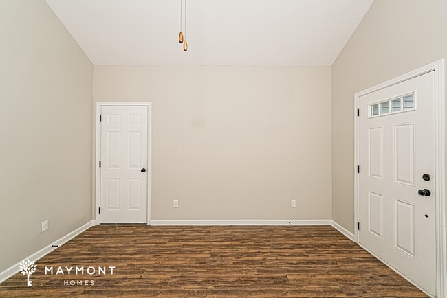 Foto del edificio - 595 Kincaid Cove Ln