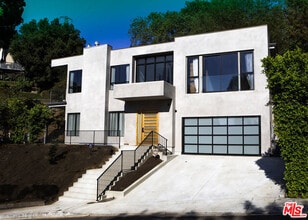 Building Photo - 11200 Dona Lola Dr