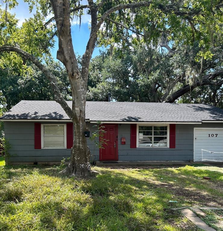 107 Primrose St, Lake Jackson, TX 77566 House Rental in Lake Jackson