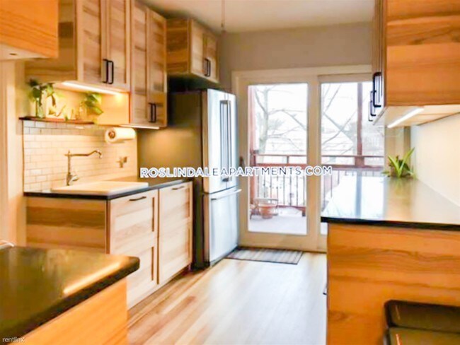 Building Photo - 28 Montvale St