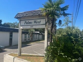 Building Photo - 2325 W Pensacola St