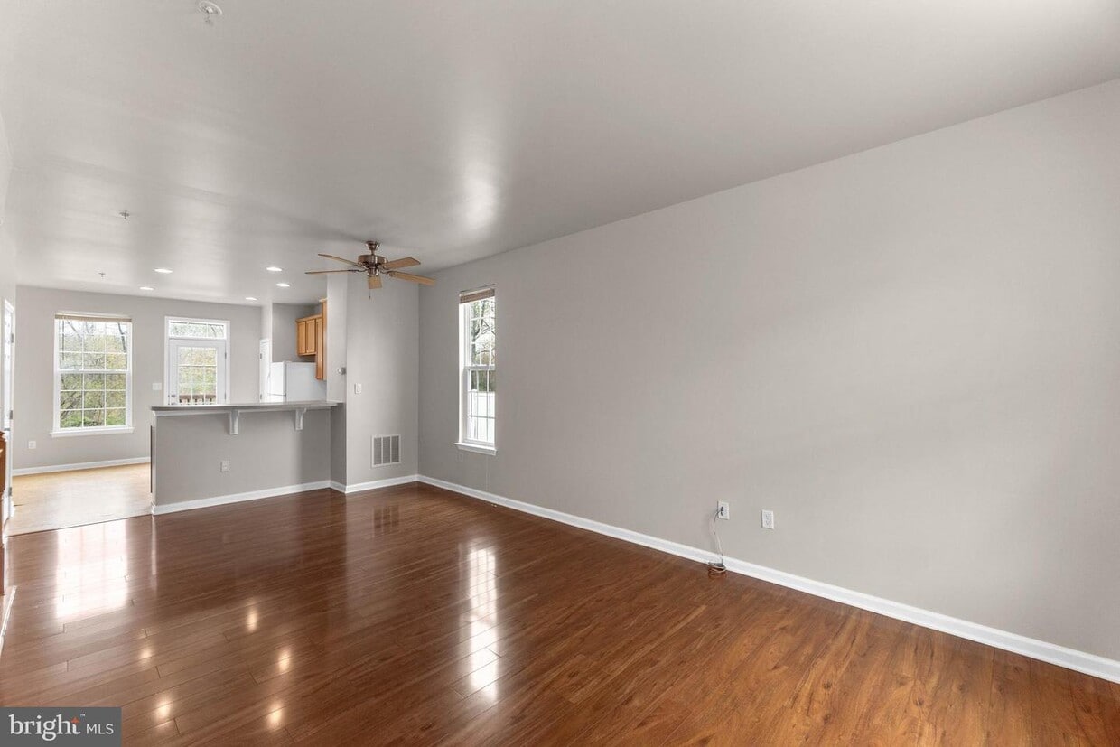 7123 Station House Rd, Elkridge, MD 21075 House Rental in Elkridge