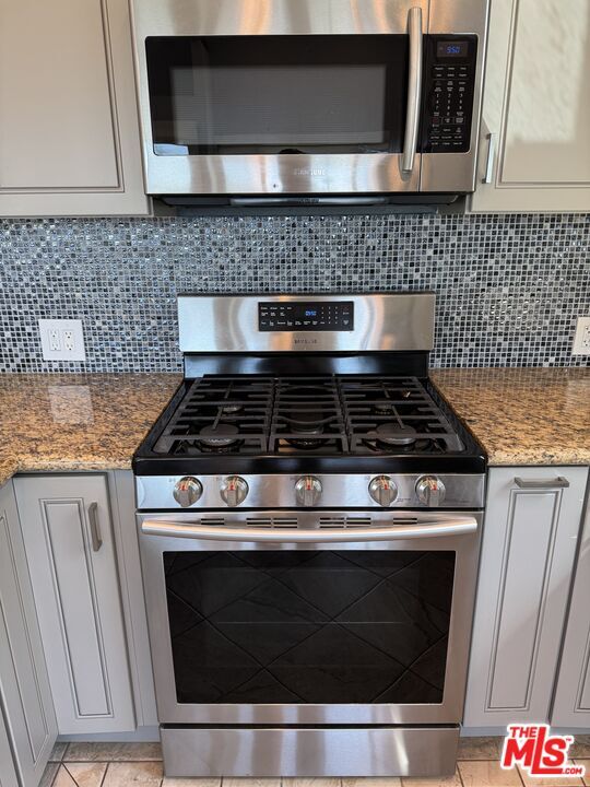 Foto del edificio - 1255 Princeton St