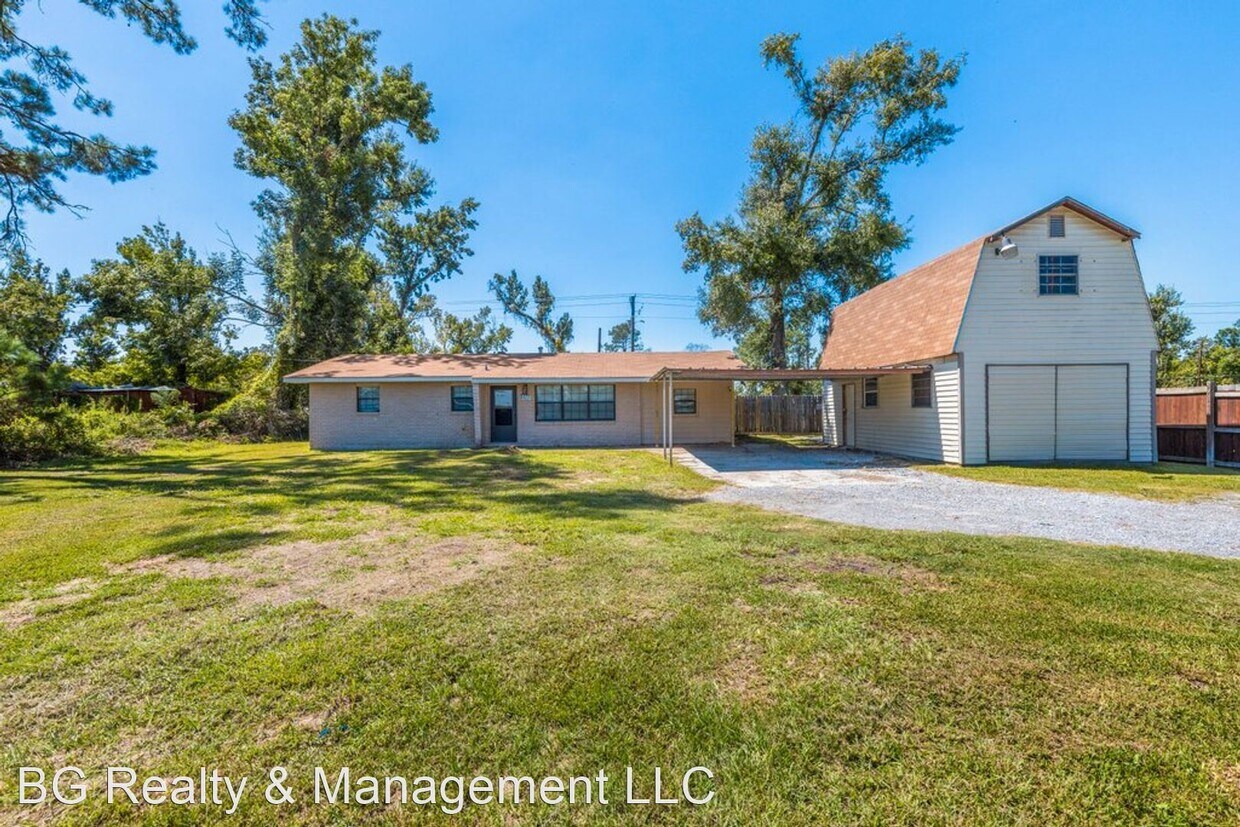 Foto principal - 3 br, 1.5 bath House - 565 Parish Rd.