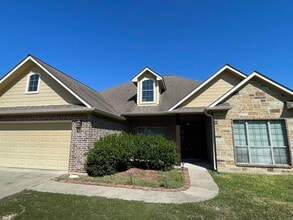 Building Photo - 175 Westfield Loop