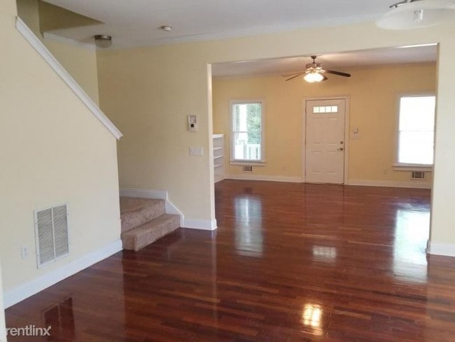 Building Photo - 3 br, 2.5 bath House - 1223 Wylie St