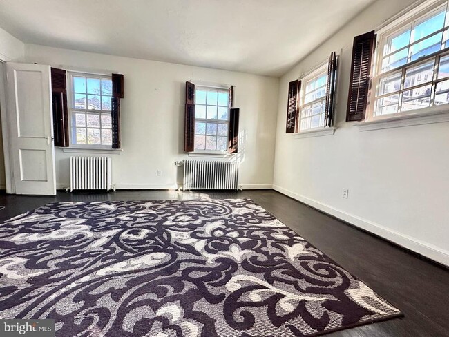 Foto del edificio - 1300 N Hudson St