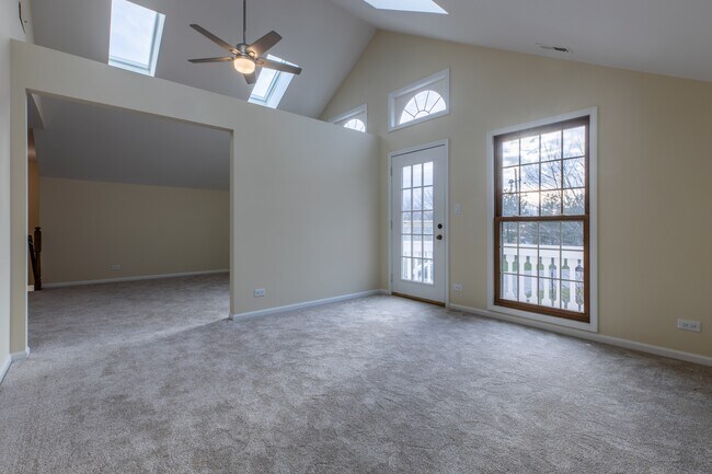 Building Photo - 173 S Stonington Dr