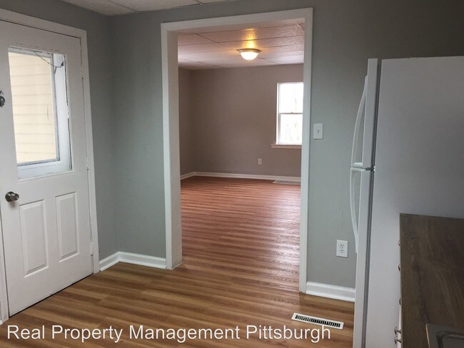 Foto del edificio - 244 Hazelwood Ave