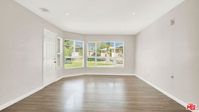 Foto del edificio - 10422 El Rancho Dr