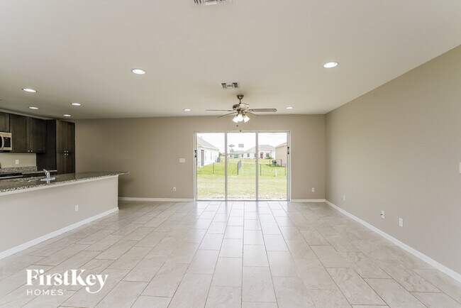 Building Photo - 2013 Embers Pkwy W