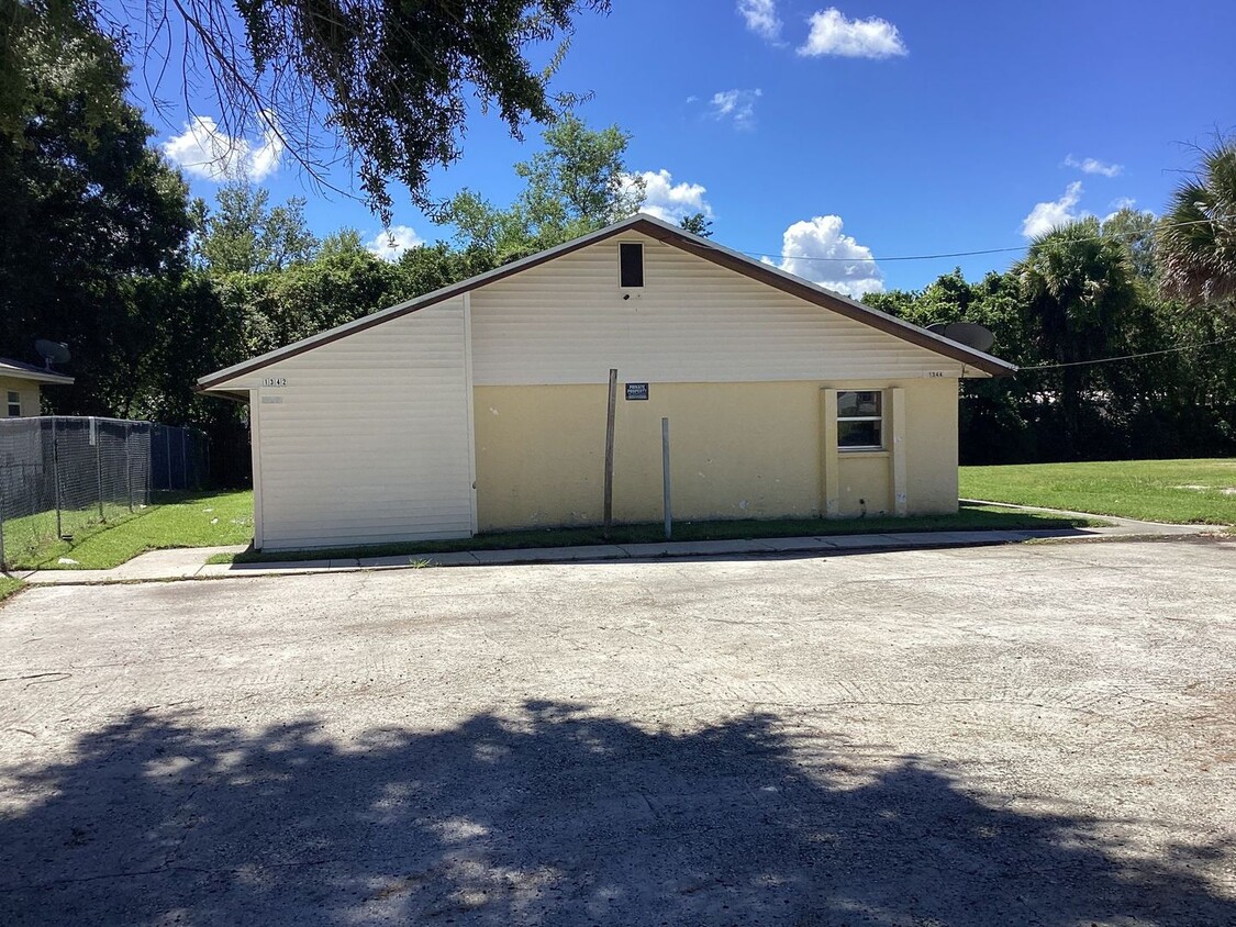 Primary Photo - Two bedroom one bath duplex