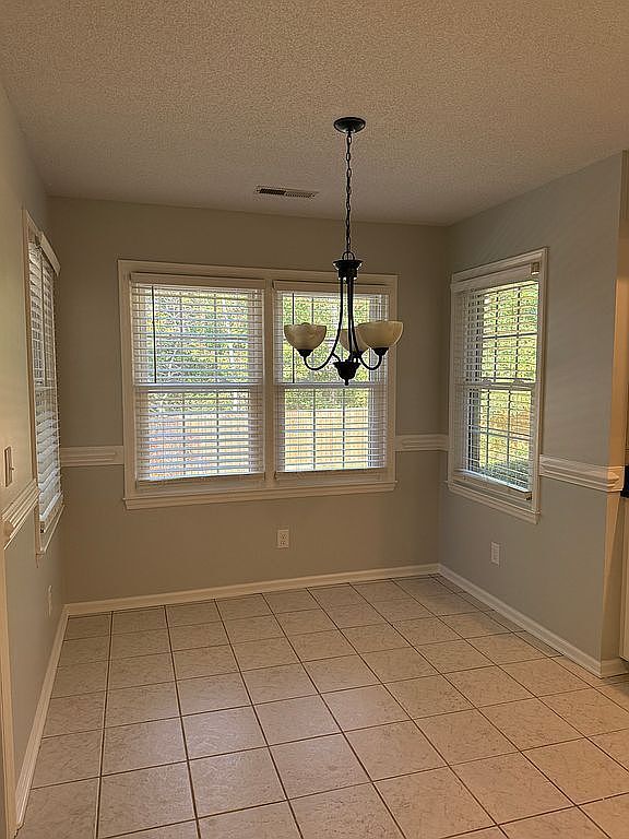 Foto del edificio - 7303 Flintrock Ct