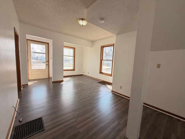 Building Photo - 2102 2nd Ave N