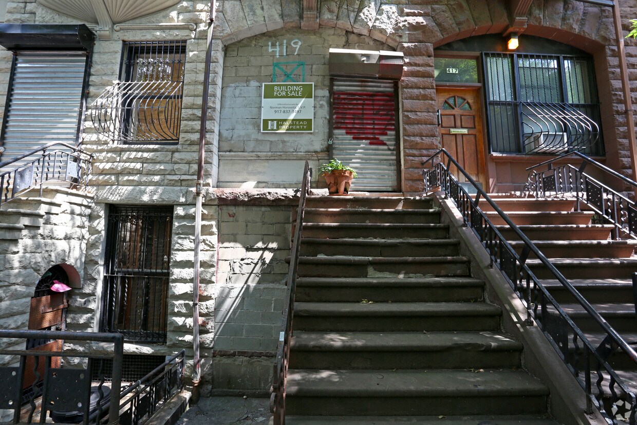 Building Photo - 419 W 146th St