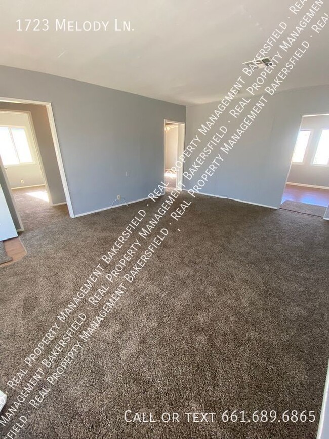 Building Photo - 1723 Melody Ln - Zero Deposit, Ask us How!