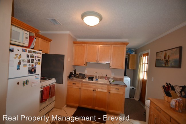 Foto del edificio - 1033 Lakemoor Blvd