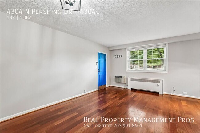 Foto del edificio - 4304 N Pershing Dr