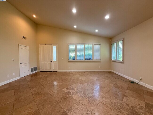 Foto del edificio - 7879 Cypress Creek Ct