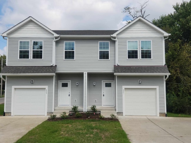 Building Photo - 421 College St