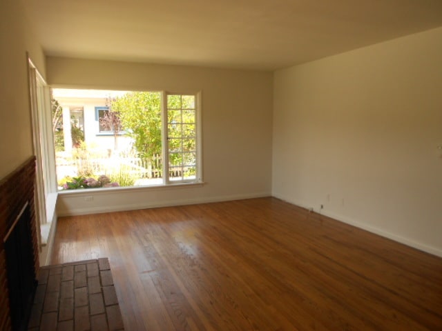 Building Photo - 10842 Oregon Ave