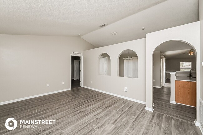 Building Photo - 3978 Warbler Dr