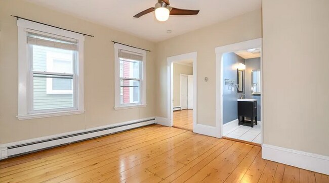 Building Photo - 133 Otis St
