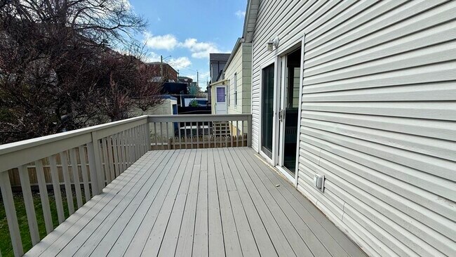 Foto del edificio - 7106 Cottage Ave