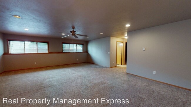 Building Photo - 4 br, 3 bath House - 2001 S Monticello Ave