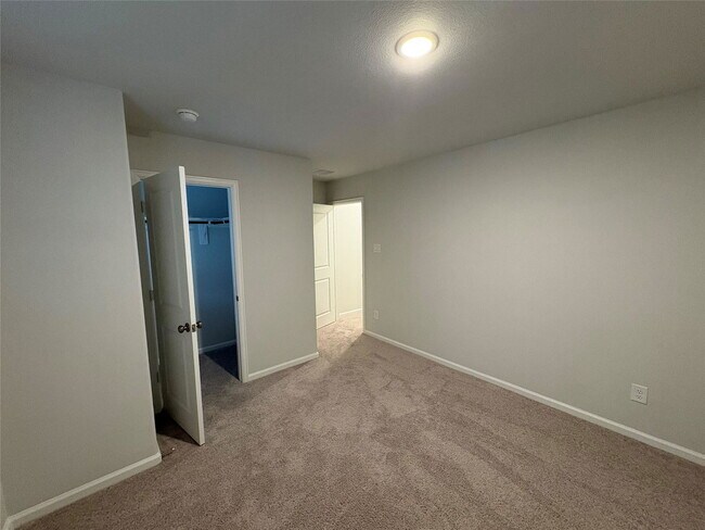 Foto del edificio - 56 Valiant Ridge Trail