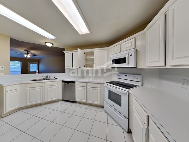 Building Photo - 19711 Indian Cherry Forest Ln