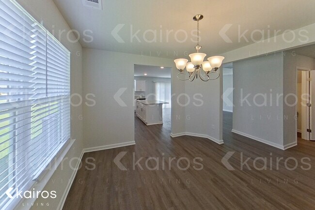 Foto del edificio - 200 Redwood Ct.