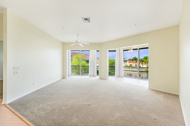 Building Photo - 800 Lambiance Cir