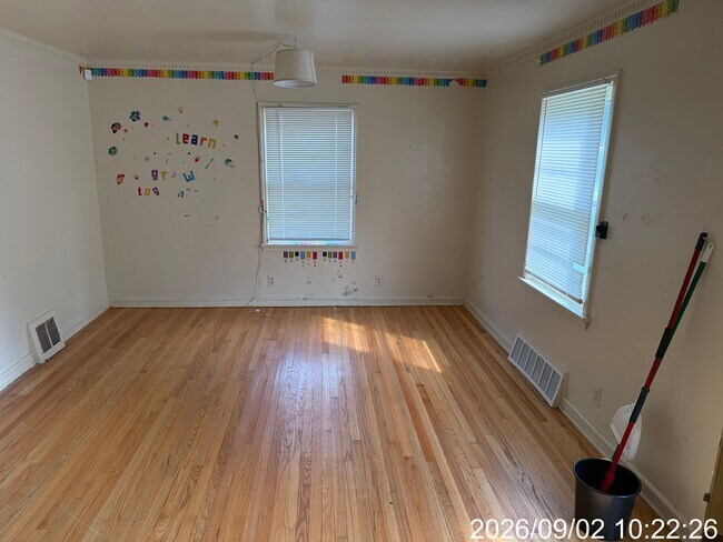 Foto del edificio - 5265 N 49th St