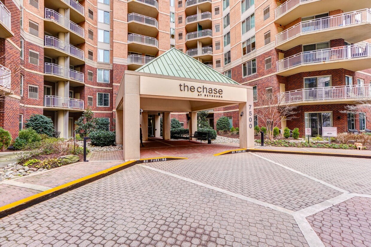 Primary Photo - Fantastic Condo at The Chase in Downtown B...