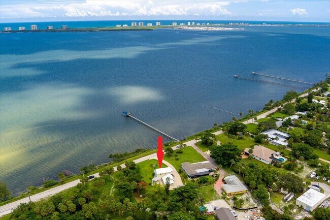Foto del edificio - 11705 S Indian River Dr
